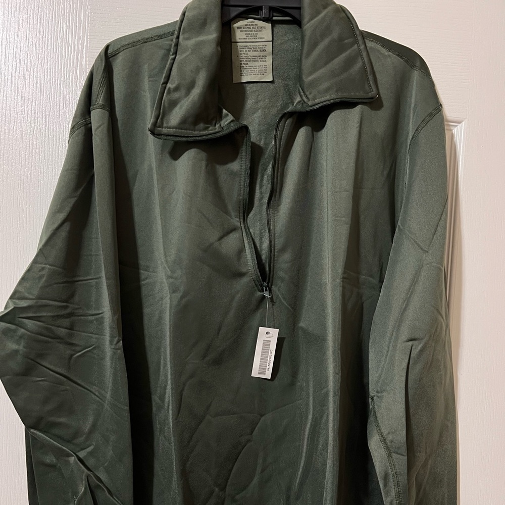 COPY - Drab green unisex size XL undershirt/sleep shirt.